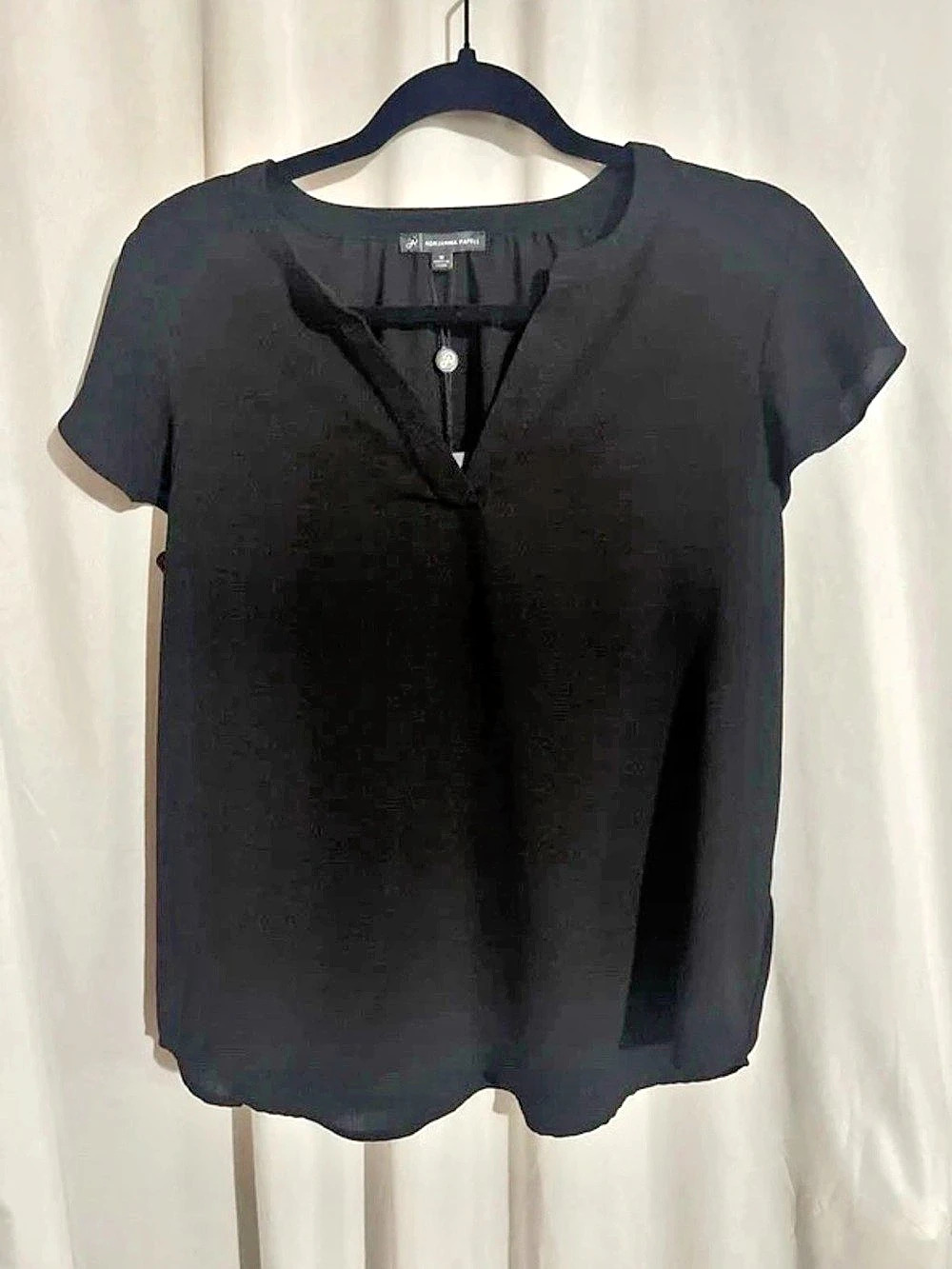 Adrianna Papell Solid Short Ruffle Sleeve Blouse in Classic Black Size Medium